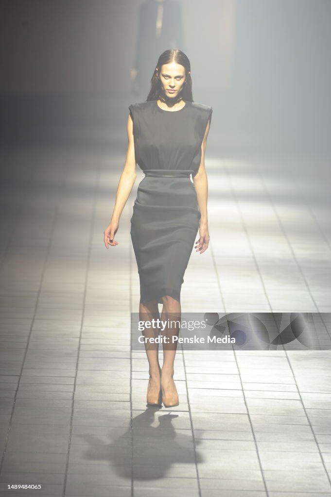 Women's Ready-To-Wear Spring/Summer 2012 Paris - Lanvin