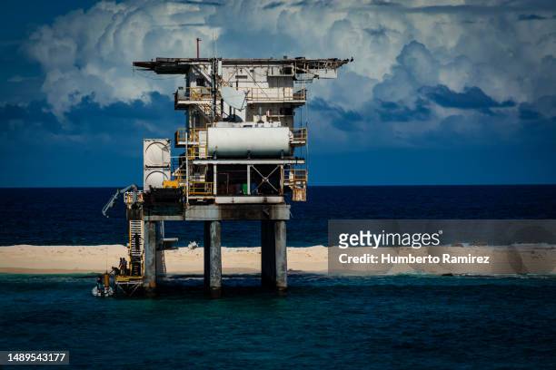 naval scientific base in isla de aves. - humanitarian aid venezuela stock pictures, royalty-free photos & images