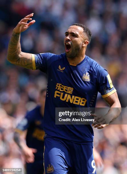 Callum Wilson of Newcastle United celebrates after scoring the team's first goal from the penalty spot during the Premier League match between Leeds...