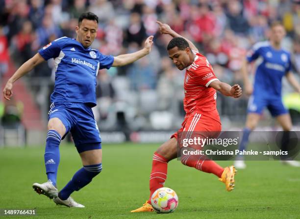 Serge Gnabry of FC Bayern Muenchen scores his team's third goal during the Bundesliga match between FC Bayern München and FC Schalke 04 at Allianz...