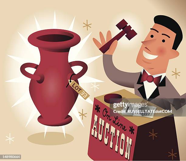 ilustraciones, imágenes clip art, dibujos animados e iconos de stock de auctioneer - subasta