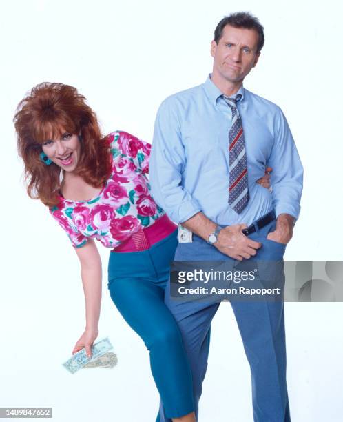Ed O'neill and Katy Sagal of the hit show Married With Children poses for a portrait in October 1989 in Los Angeles, California.