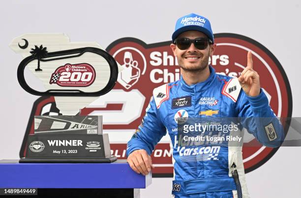 Kyle Larson, driver of the HendrickCars.com Chevrolet, leads the field the NASCAR Xfinity Series Shriners Children's 200 at Darlington Raceway on May...