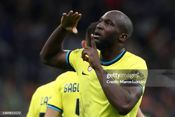 Romelu Lukaku of FC Internazionale celebrates after scoring the team's fourth goal during the Serie A match between FC Internazionale and US Sassuolo...