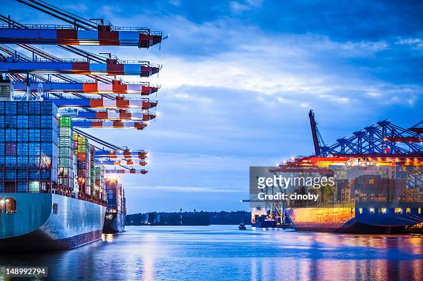 contenitore terminal - container ship foto e immagini stock