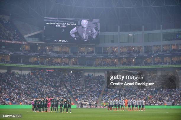 Players of Monterrey and Santos pay homage to Antonio 'La Tota' Carbajal, legendary player and coach recently deceased, prior the quarterfinals...