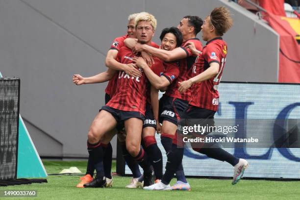 Yuma Suzuki of Kashima Antlers celebrate during the J.LEAGUE Meiji Yasuda J1 13th Sec. Match between Kashima Antlers and Nagoya Grampus at National...