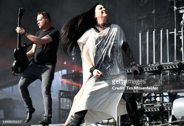 Tim McCord and Amy Lee of Evanescence perform during the Sick New World music festival at the Las Vegas Festival Grounds on May 13, 2023 in Las...