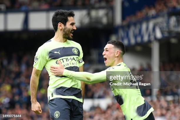 Ilkay Guendogan of Manchester City celebrates after scoring the team's third goal during the Premier League match between Everton FC and Manchester...