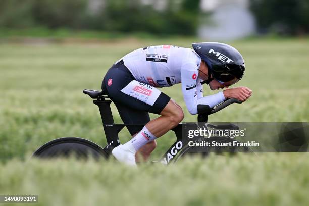 João Almeida of Portugal and UAE Team Emirates - White Best Young Rider Jersey sprints during the 106th Giro d'Italia 2023, Stage 9 a 35km individual...