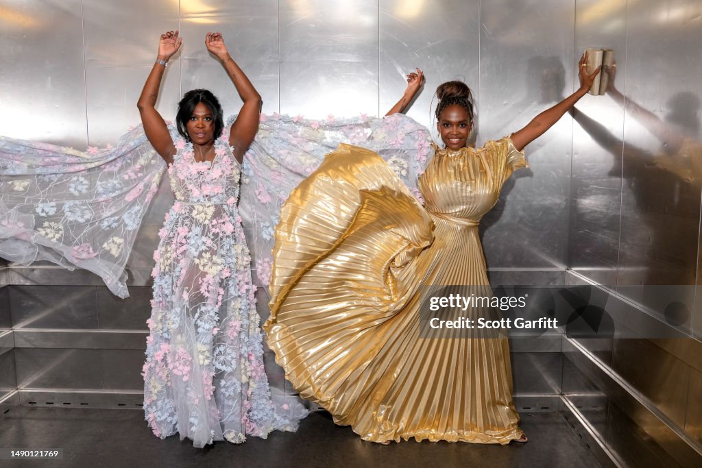 Motsi Mabuse and Oti Mabuse pose backstage during the 2023 BAFTA