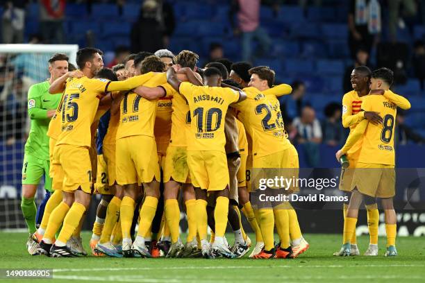 Players of FC Barcelona celebrate winning the LaLiga Santander Title after victory in the LaLiga Santander match between RCD Espanyol and FC...