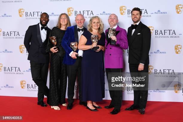Mo Gilligan, Lucy Eagle, Daniel Nettleton, Claire Horton, Derek McLean and Joel Dommett with the Entertainment Programme Award for 'The Masked...