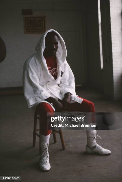 Former heavyweight and cruiserweight boxing champion Evander Holyfield training in Houston, Texas, 1994.