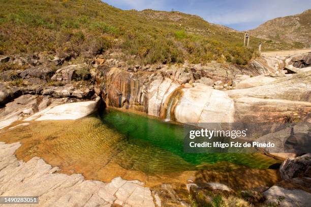 trilho das 7 lagoas, peneda-gerês national park, xertelo, montalegre, portugal. - trilho ��個照片及圖片檔