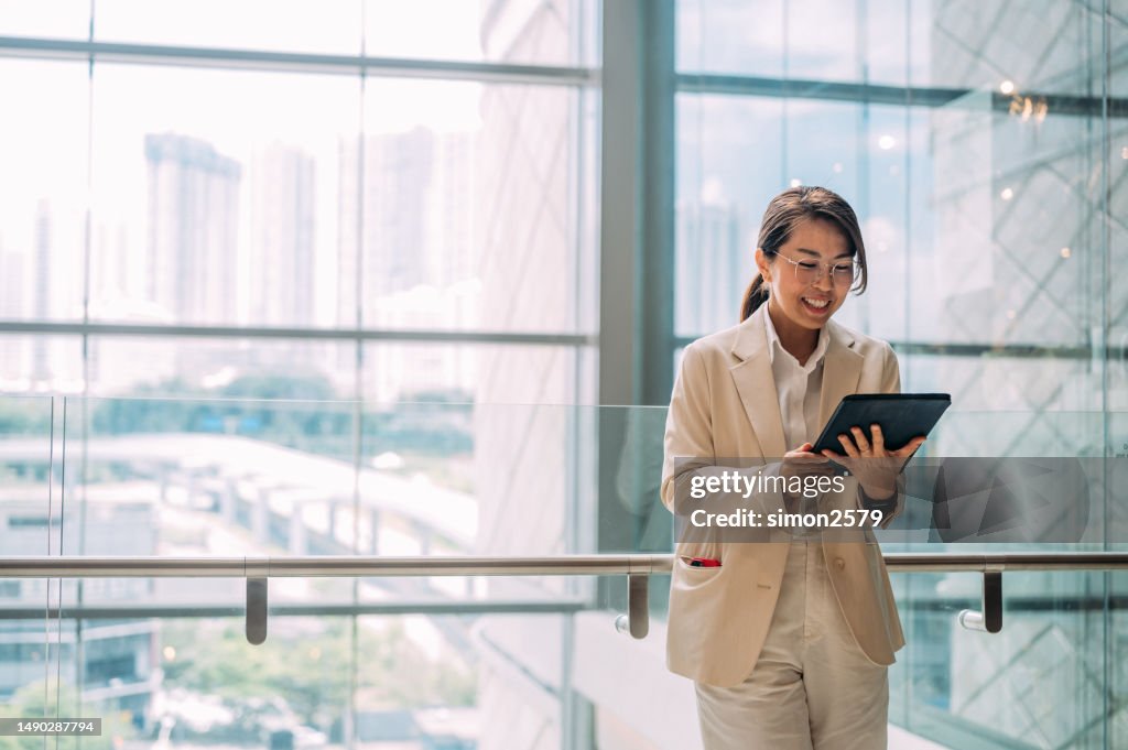 From Start-up to Empire: The Journey of an Asian Female Entrepreneur in e-Commerce
