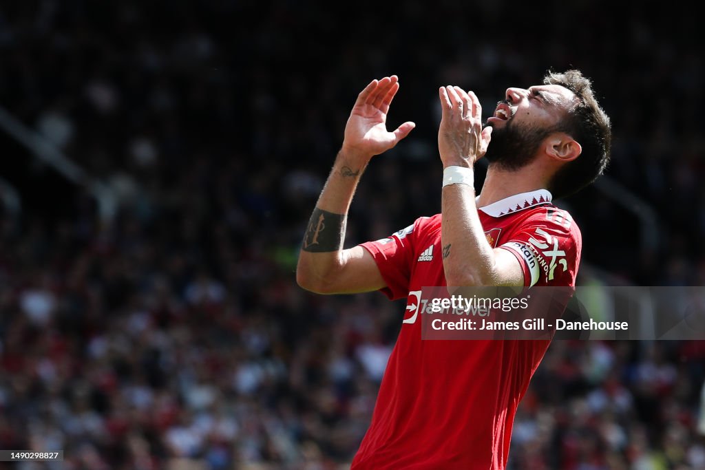 Manchester United v Wolverhampton Wanderers - Premier League