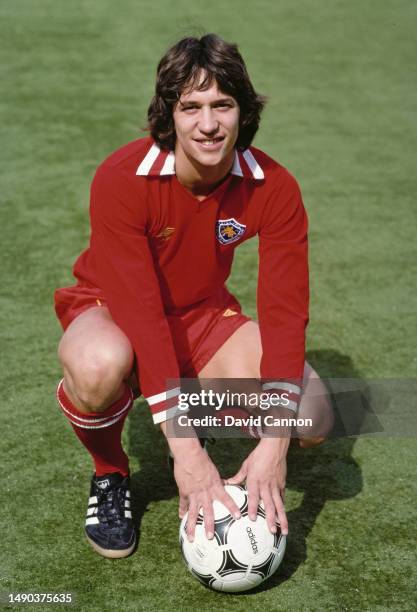 Leicester City striker Gary Lineker pictured posing in the red Leicester Umbro away kit prior to a League Division Two match against QPR at Loftus...