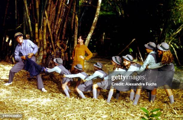 Actor Cary Grant and actress Leslie Caron on a scene of the film "Father Goose" in Jamaica, 1963.