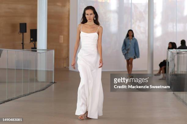 Isabel Lucas walks the runway during the Aje show during Afterpay Australian Fashion Week 2023 at the Sydney Modern Project on May 16, 2023 in...