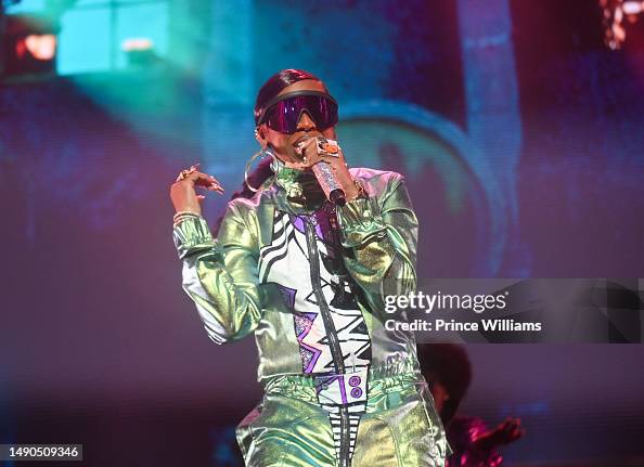 2023 Strength Of A Woman Festival & Summit - Mary J. Blige Concert 2023 Strength Of A Woman Festival & Summit - Mary J. Blige Concert