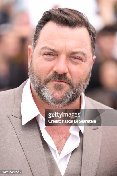 Denis Ménochet attends the jury photocall at the 76th annual Cannes film festival at Palais des Festivals on May 16, 2023 in Cannes, France.