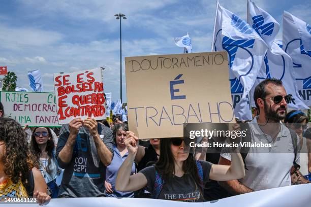 Science workers rally from the University of Lisbon Campus to the Ministry of Science, Technology and Higher Education as part of a national...