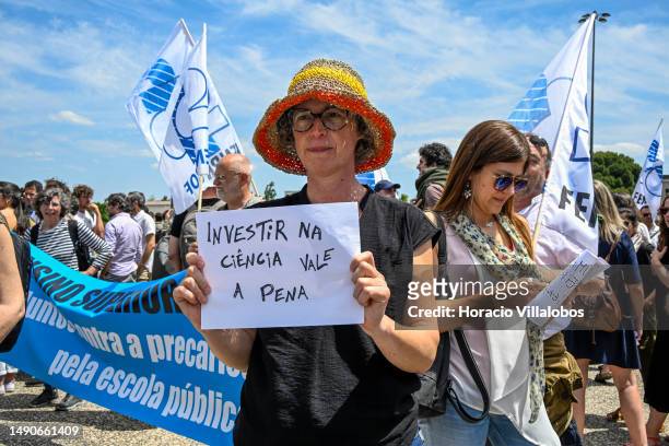 Science workers rally from the University of Lisbon Campus to the Ministry of Science, Technology and Higher Education as part of a national...