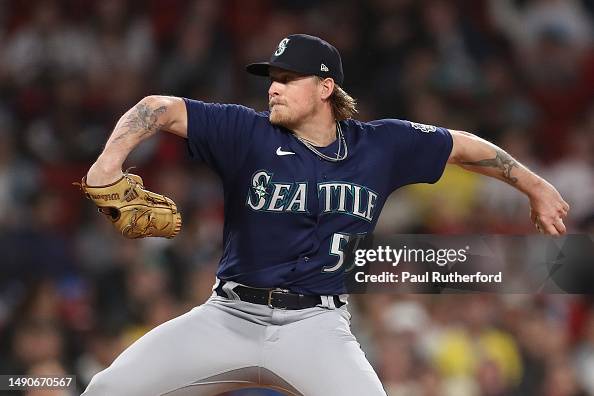 Gabe Rayer Gabe Speier of the Seattle Mariners pitches during the seventh inning ...