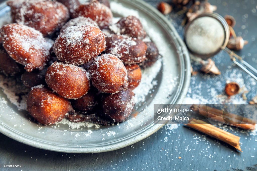 Buñuelos con azúcar