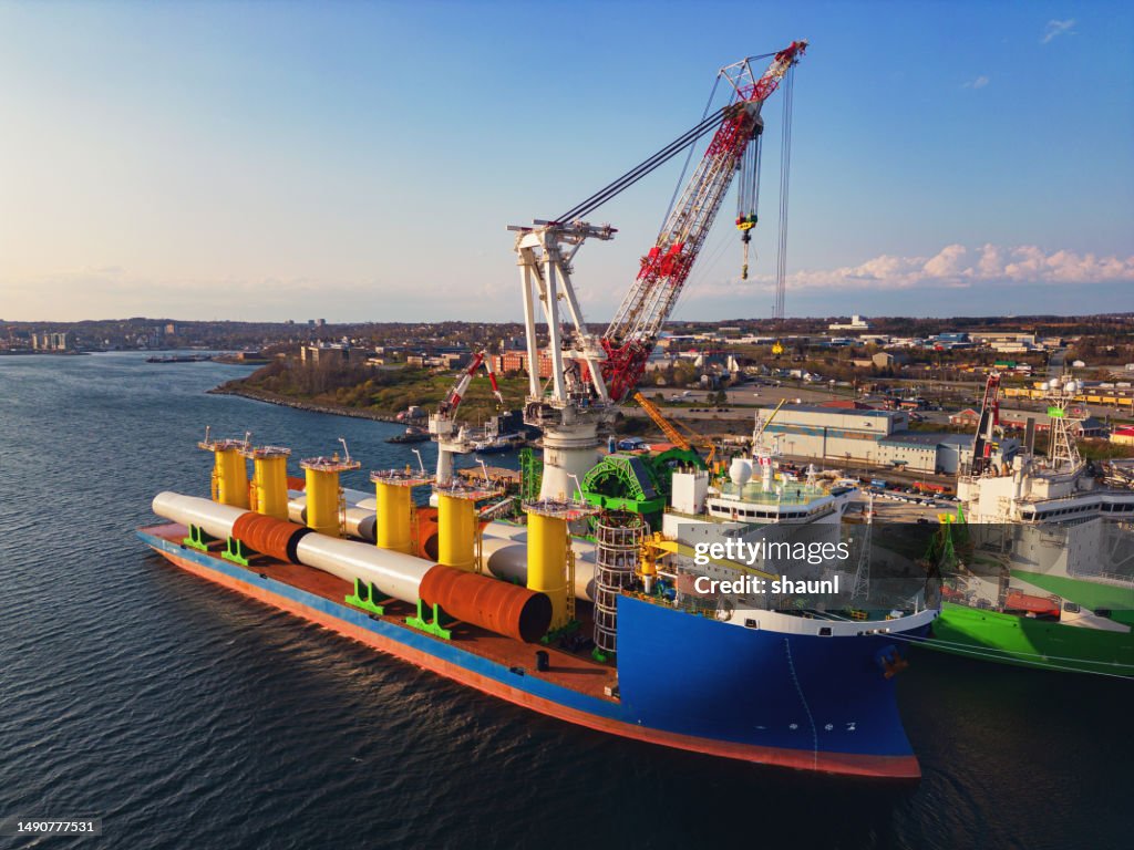 Docked Heavy Lift Vessels