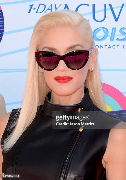 Singer Gwen Stefani arrives at the 2012 Teen Choice Awards at Gibson Amphitheatre on July 22, 2012 in Universal City, California.