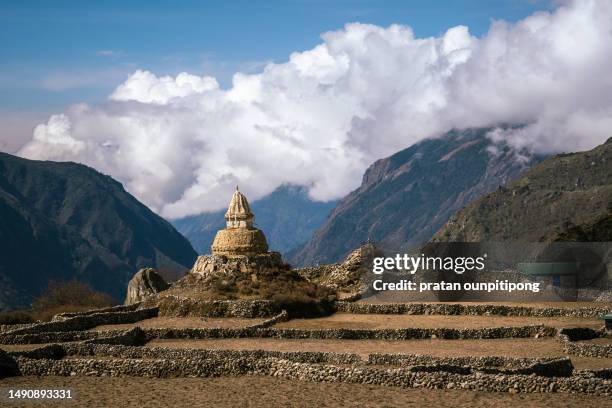 skyline pagoda of nepal - himalaya building stock pictures, royalty-free photos & images