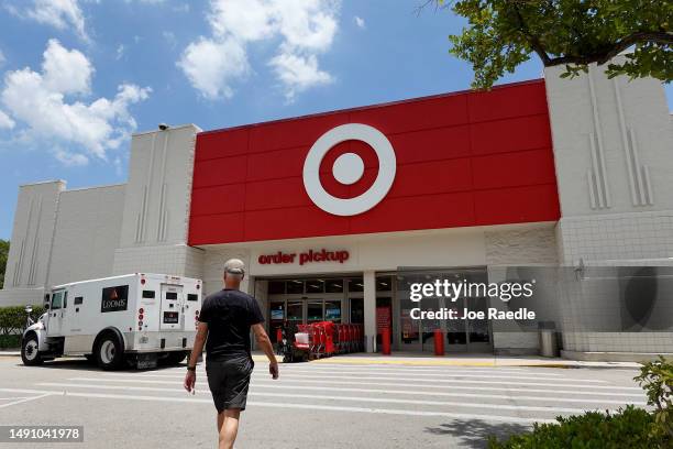 Target Collection Department Target Photo Department Photos and Premium High Res Pictures - Getty Images