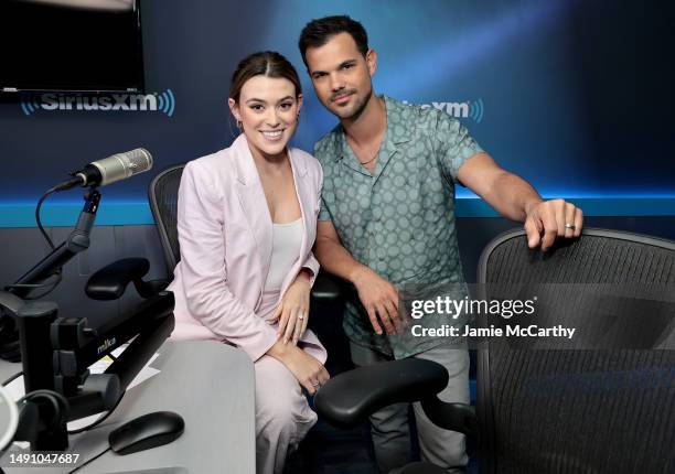 Tay Lautner and Taylor Lautner visit SiriusXM at SiriusXM Studios on May 17, 2023 in New York City.