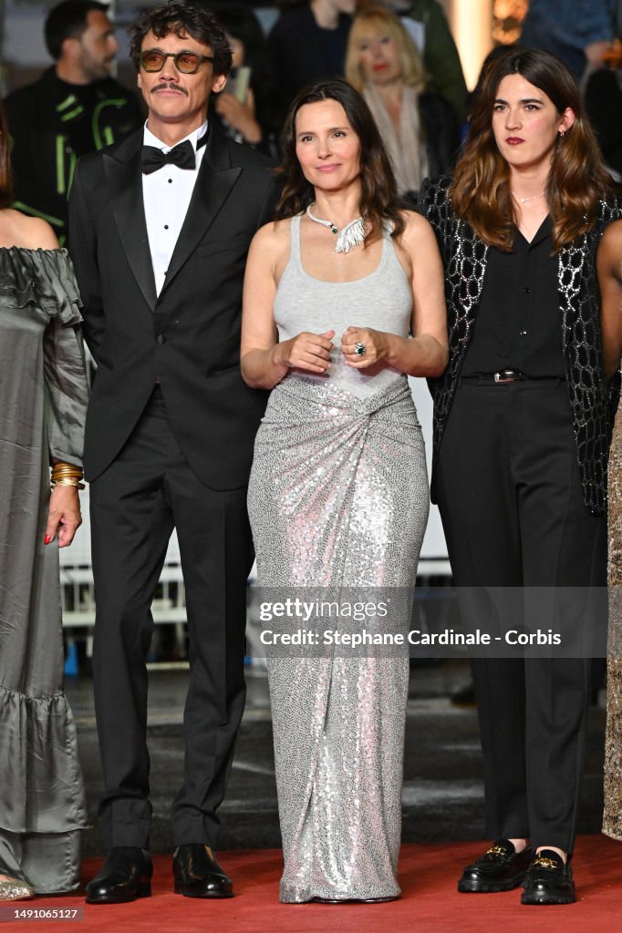 Virginie Ledoyen attends the "Le Retour - Homecoming" red carpet
