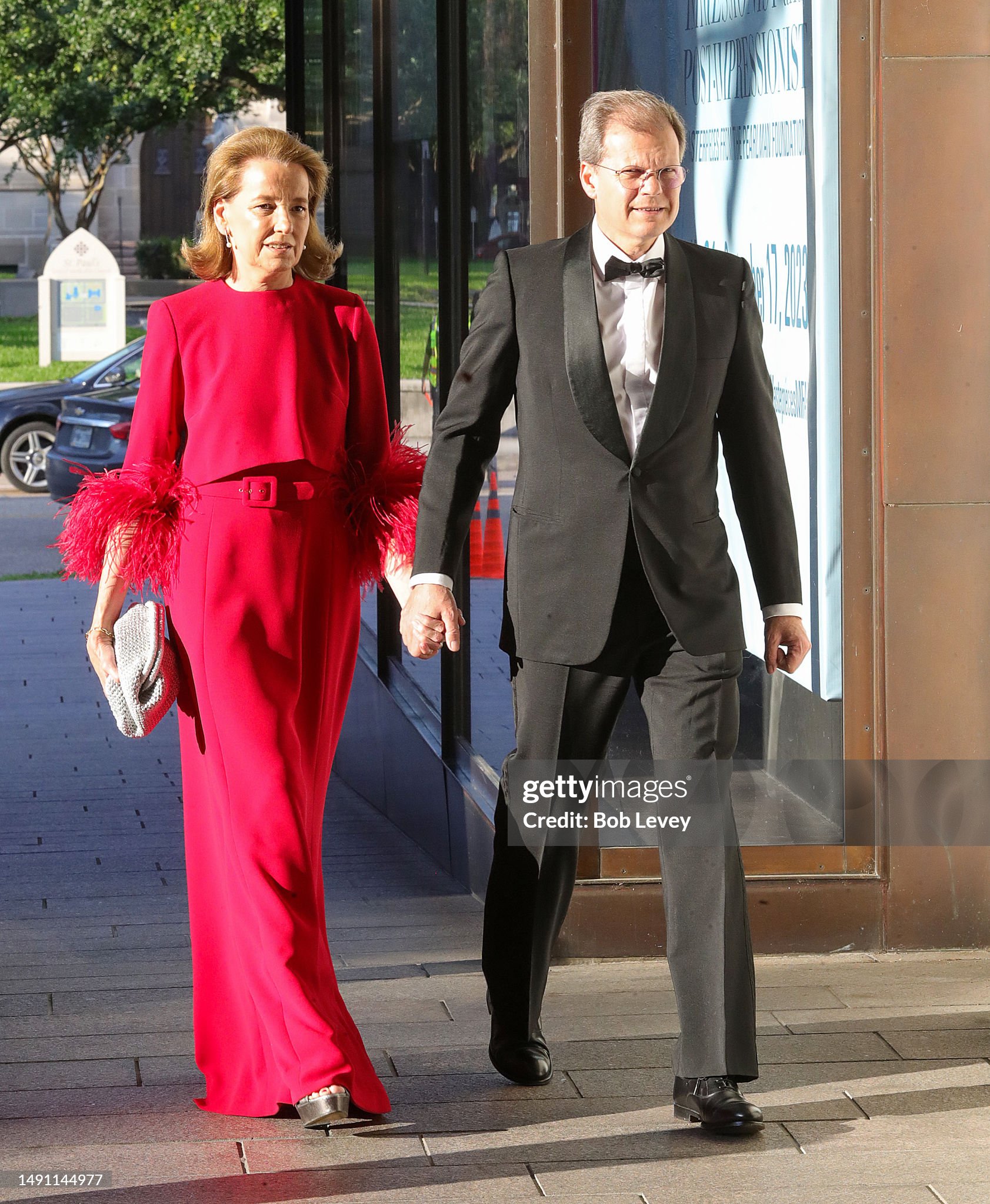 guests-arrive-at-the-sophia-awards-for-excellence-presentation-at-museum-of-fine-arts-houston.jpg