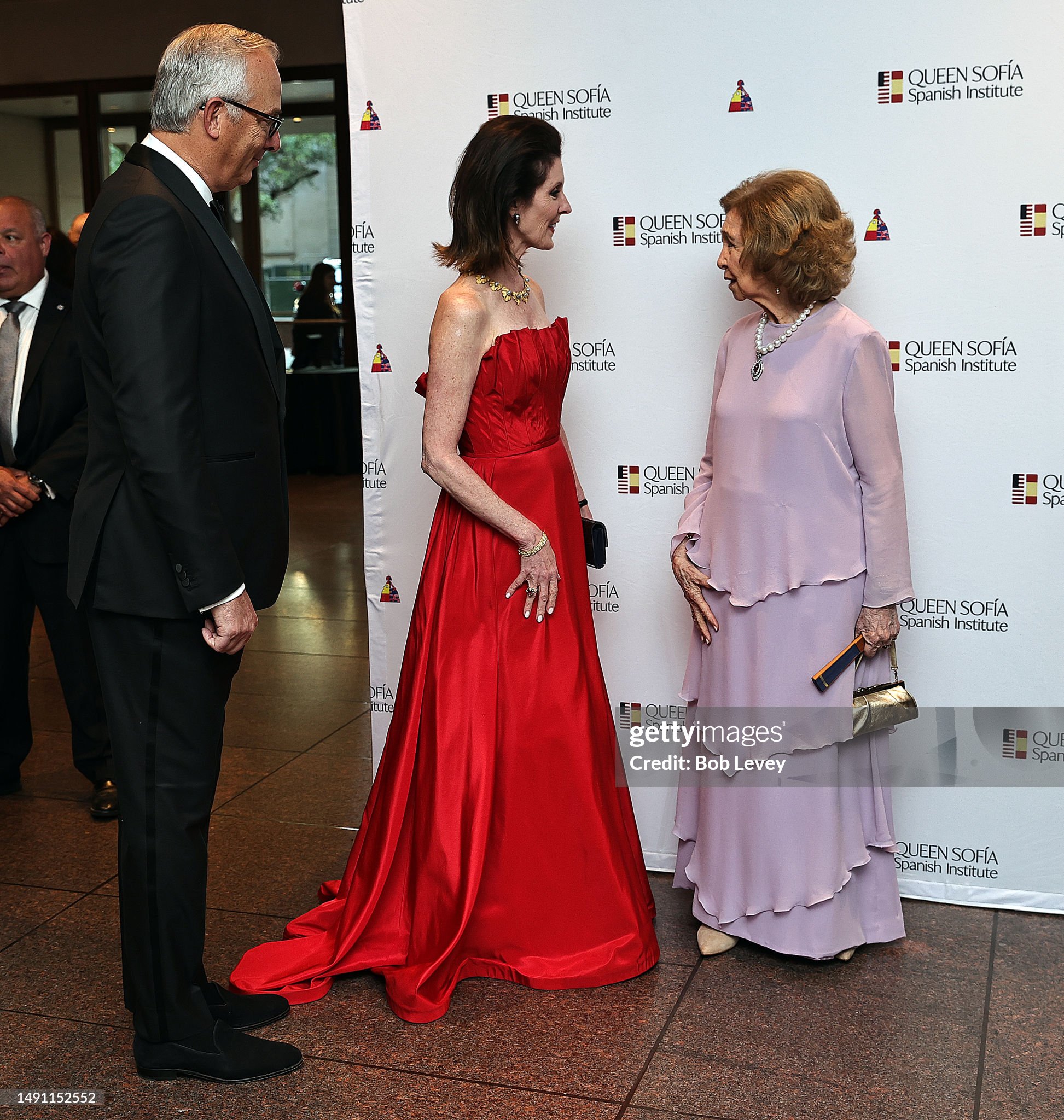 bobby-tudor-phoebe-tudor-and-queen-sofia-of-spain-attend-the-sophia-awards-for-excellence.jpg