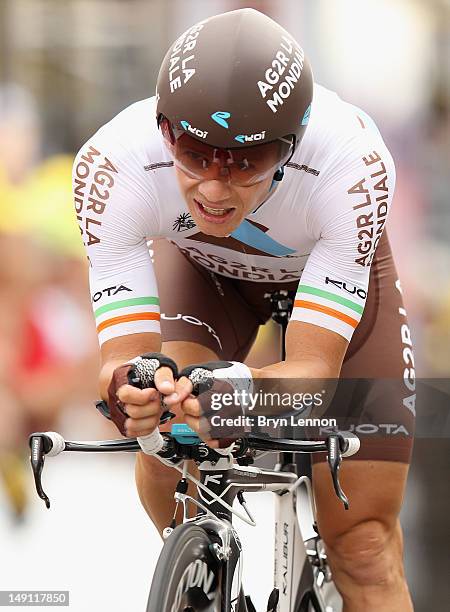 Nicholas Roche of Ireland and AG2R La Mondiale crosses the finish line during stage nineteen of the 2012 Tour de France, a 53.5km time trial from...