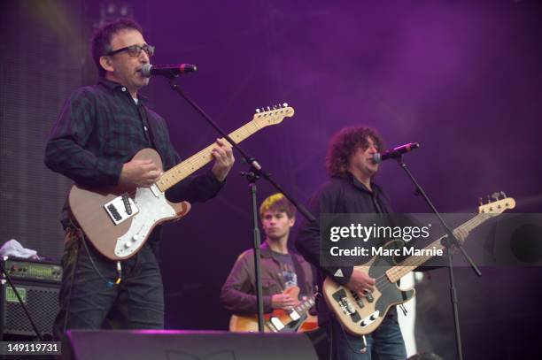Martyn Riley Riley Broudie Photos and Premium High Res Pictures - Getty Images