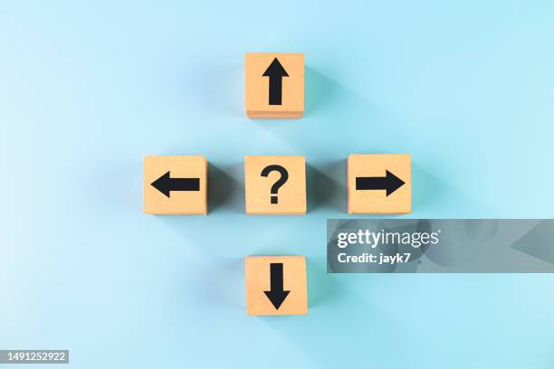 decision making - beslissingen stockfoto's en -beelden