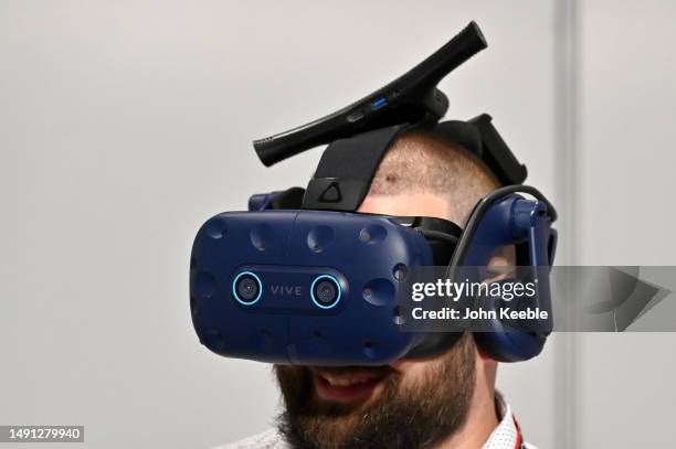 Vive Rifle Pictures and Photos - Getty Images