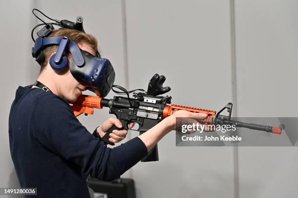 Vive Rifle Vive Vr Photos and Premium High Res Pictures - Getty Images