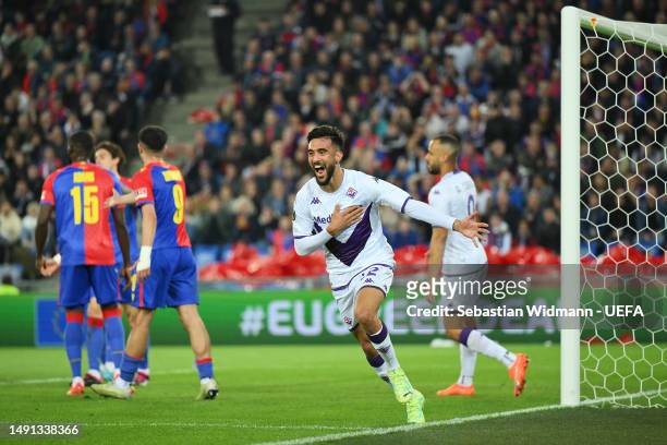 Nicolas Gonzalez of ACF Fiorentina celebrates after scoring the team's first goal during the UEFA Europa Conference League semi-final second leg...