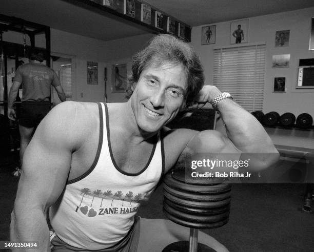 Bodybuilder and fitness expert Frank Zane, a three-time Mr. Olympia inside his health club, April 27, 1984 in Palm Springs, California.