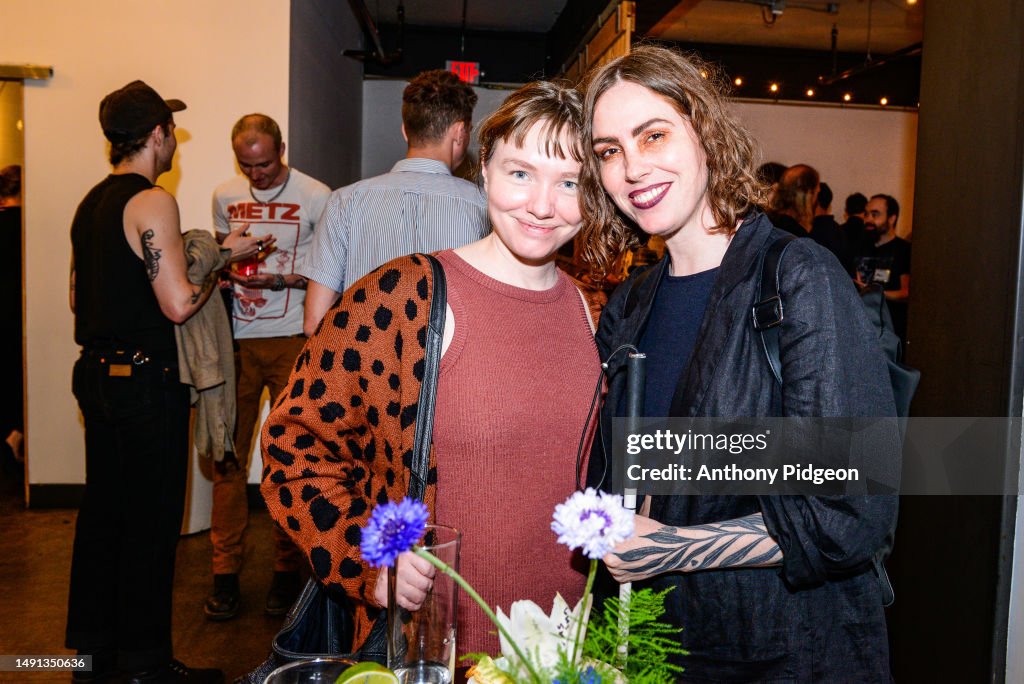 Emma Ruth Rundle Marriages Emma Ruth Rundle and her sister pose during Up Close & Personal with ...