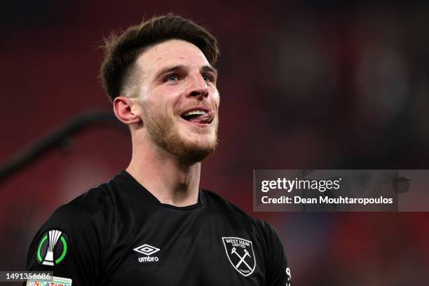 Declan Rice of West Ham United celebrates victory after the UEFA Europa Conference League semi-final second leg match between AZ Alkmaar and West Ham...