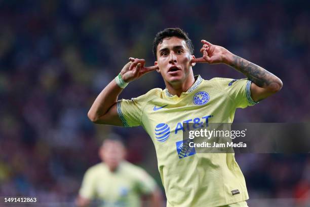 Alejandro Zendejas of America celebrates after scoring the team's first goal during the semifinals first leg match between Chivas and America as part...