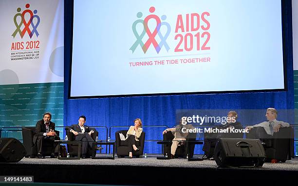 South African National AIDS Council CEO Fareed Abdullah, UNAIDS Goodwill Ambassador James Chau, former Spanish Finance Minister Elena Salgado, UNAIDS...