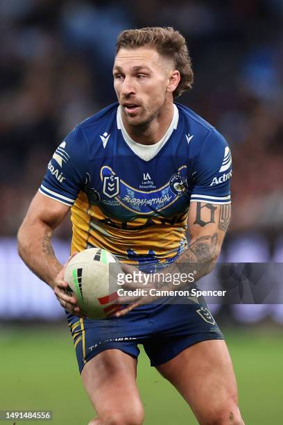 Bryce Cartwright of the Eels runs the ball during the round 12 NRL match between South Sydney Rabbitohs and Parramatta Eels at Allianz Stadium on May...